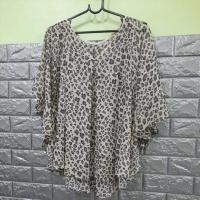 ราคา เสื้อทรงปีกค้างคาวผ้าชีฟองแขนสั้นเทาลาย (10742382057)