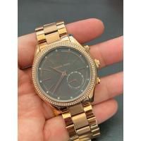 ราคา MICHAEL KORS SLIM RUNWAY ROSEGOLD MKT4005 ของแท้ มือสอง สภาพดีมาก (42758945578)