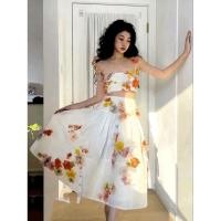 ราคา เซ็ท2ชิ้น เสื้อครอปสายเดี่ยว + กระโปรงยาว งานนำเข้า ปักดอกไม้ 3D ดอกเยอะ สีสด (41773879549)