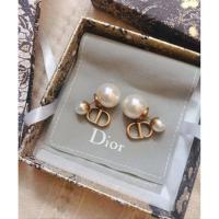 ราคา DIOR ต่างหูแบบเรโทร CD เพชรสุดหรู เหมาะสำหรับของขวัญวันพิเศษ (43727629208)