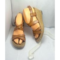ราคา Skechers หนังรัดส้นสีน้ำตาล มือ2 ไซส์ 36-37 ยาว 23.5 ซม. นิ่ม เบา ส้นสูง 2.5“ สายเป็นตีนตุ๊กแก (44110360447)
