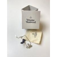 ราคา Vivienne westwood สร้อยข้อมือ สีเงิน silver (26135896282)