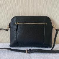 ราคา กระเป๋าสะพาย Esquire สีดำ (42368839934)