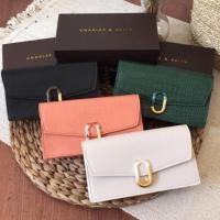 ราคา Charles and Keith Croco Pin คลัตช์หินอ่อน (9355712651)