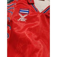 ราคา เสื้อ FBT ทีมชาติไทย มันและเงามาก (18094384529)