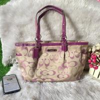 ราคา Coach แท้ทรงช้อปปิ้งมือสอง สภาพดี โค้ชช้อปปิ้ง ลายซีสีสวยๆ (15352981362)