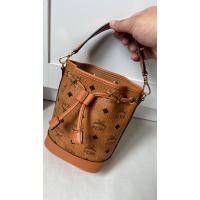 ราคา กระเป๋า MCM แท้ ทรงขนมจีบ งานหายาก (23580581393)