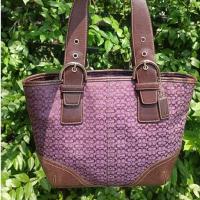 ราคา สะพายไหล่ Coach Signature Purple Brown Tote Bag รุ่น 6093 แคนวาสผสมหนังแท้ สายหนา วินเทจแท้ / Coach Vintage Purple Bag (29293042681)