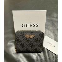 ราคา กระเป๋าสตังค์ใบสั้นแบนรด์ GUESS EST 1981 (22072434971)