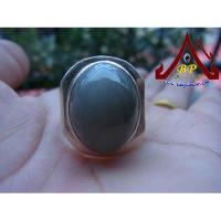 ราคา แหวนเงิน แก้วแร เนื้อสีออกเทานวลตา (1467339468)