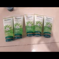 ราคา Himalaya Purifying Neem Face Wash50 ml.แท้100% แม่ค้าหิ้วเองจากอินเดีย ขายดีอันดับ 1 ในอินเดีย (1632955458)