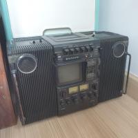 ราคา วิทยุ FM / เทป /TV โบราณ ยี่ห้อ SANYO สภาพต้องซ่อม หรือเอาไว้ตั้งโชว์ (24102014634)