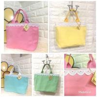 ราคา กระเป๋าถือ คล้องแขนผ้าแคนวาส เนื้อดีผ้าพื้นสีพาสเทล งาน⭐️Diy Mini Shopping bag พร้อมสง (4346333077)