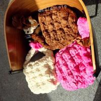 ราคา Carlyn soft M velvet bag (22021728085)