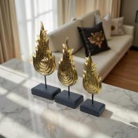 ราคา เปลวไฟ แกะสลักจากแผ่นไม้จามจุรี ติดทองคำเปลว งานไม้แกะสลักตั้งโต๊ะ งานศิลป หัตถกรรม งานแกะสลัก เปลวไฟบนฐาน (26876825146)