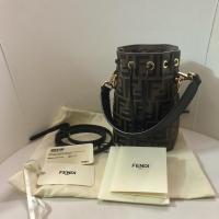 ราคา Fendi Montresor Y19 (good con) (5578360727)