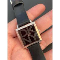 ราคา DKNY NY-3419 30m สี่เหลี่ยม Lady ของแท้ มือสองสภาพดี (44903175456)