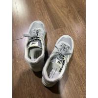 ราคา New Balance 574 มือสอง 8.5 US ของแท้100% ใหม่มาก ลดราคาลงอีก (43914882341)