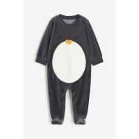ราคา H&M Boy Velour sleepsuit with full feet 1200652_2 (29150308266)