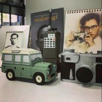 ราคา กระปุกออมสินทรงงาน วิทยุสือสาร รถพระที่นั่ง กล้องทรงงาน ในหลวงรัชกาล​ที่9 ที่ระลึกจากโรงพยายาล​ศิริราช​ (20113587975)