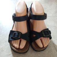 ราคา รองเท้าส้นสูง ยี่ห้อ nine accord แท้ (มือสอง) (24782932874)