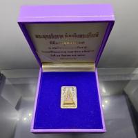 ราคา พระพุทธชินราช พิมพ์สี่เหลี่ยม เนื้อเงิน 99.99% ชุบ 3 กษัตริย์ รุ่นเฉลิมพระเกียรติ ส.ธ. มูลนิธิสิรินธรราชวิทยาลัย ในพระรา (18291114704)