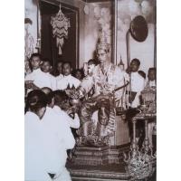 ราคา รูปถ่าย ในหลวงรัชกาลที่ 9 ขึ้นครองราชย์ King Bhumibol Rama IX POSTER 7.4”x10.3” Thai Monarchy Photo Siam (50251876173)
