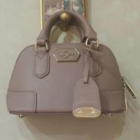 ราคา กระเป๋า lyn สีกะปิสวย สภาพ 99.99% (46635116)