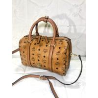 ราคา กระเป๋าสะพายข้าง ทรงหมอนใบใหญ่ ขนาดประมาณฐาน11.5สูง7.5นื้ว มีร่อยรอยบ้าง ขอคนรับได้ งานมือสองตามสภาพการใช้งาน (29288471217)