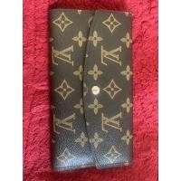 ราคา กระเป๋าตังค์หลุยส์หนังแท้มือสอง (21114213051)