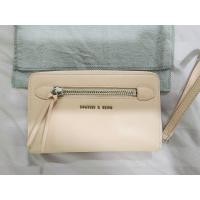 ราคา Charles&Keith กระเป๋าสตางค์ใบกลาง ซิปรอบ 6.5×4" ของแท้ ใช้เอง (used like new) (26952239496)