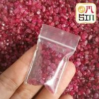 ราคา N020 เศษพลอยแท้ สปิเนล สีชมพูทับทิม Pink Spinal Nature เกรด A++ สีท๊อป กองละ 10 กรัม พลอยธรรมชาติแท้ 100% (843706900)