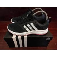ราคา ส่งฟรีลดราคาสุดๆรองเท้าวิ่ง adidas madoru women สีขาว-ดำsize40 พื้นชมพู Size 7uk พร้อมกล่อง (770673926)