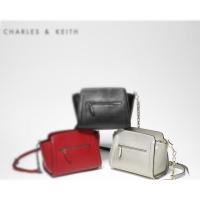 ราคา Charles & Keith Trapeze Crossbody Bag 80780121 (309665295)