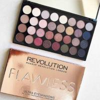 ราคา Make Up Revolution 32 Eyeshadow Palette #Flawless (36032204)