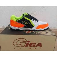 ราคา GIGA รองเท้าฟุตซอล รุ่น FG424 (24311363989)
