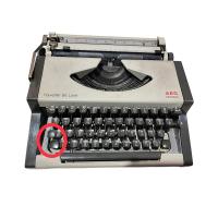 ราคา พิมพ์ดีด OLYMPIA TRAVELLER DE LUXE งานโชว์ แป้นพิมพ์ภาษาไทย (21383782002)