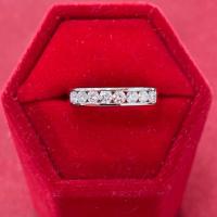 ราคา สินค้าหลุดจำนำแหวนเพชรแท้ เเบบแถวเดียวเพชร6ตังค์8เม็ด เพชรขาวสวยเจียระนัยสวยไฟดีมาก ไซต์53 ทอง90%หนัก2.78กรัม (26760491757)