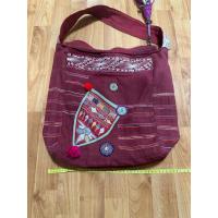 ราคา กระเป๋างานฝีมือ สีแดง (44016421887)