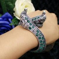 ราคา กำไลนาคราชฝังมณีสีเขียว ขนาดปรับได้ (4507428672)