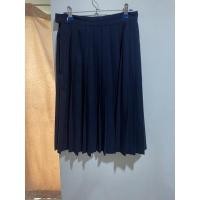 ราคา กระโปรงพลีทสีกรมท่า ร้านนิสิต (19734385083)