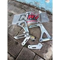 ราคา Pootsteps cbr 650 ชุด ตัวยึดท่อไอเสีย รุ่น cnc 1 ชุด (54251924201)