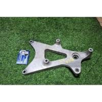 ราคา ตะเกียบหลัง สวิงอาร์ม ข้างขวา HONDA PCX150ปี 2014-2017 แท้มือสอง 52100-K35-V00 (54102882643)