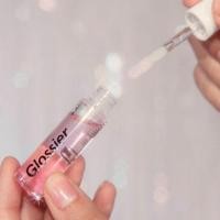 ราคา [Pre-order ] Glossier Lip Gloss (1213243834)