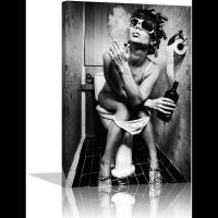ราคา งานศิลปะติดผนังขาวดำ หญิงสาวในบาร์สูบบุหรี่และดื่มเครื่องดื่มในห้องน้ำ พิมพ์บนผืนผ้าใบ โปสเตอร์ตกแต่งสำหรับห้องนั่งเล่น ห้องน้ำ (49653570292)