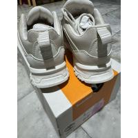 ราคา Timberland Women’s LINCOLN PEAK Low Lace-Up Waterproof Hiking รองเท้าผู้หญิง มือสอง (26036128874)