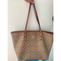 ราคา coach tote สีน้ำตาลลายซี (18688945221)