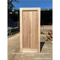 ราคา ประตูไม้ ไม้ตะแบก/ไม้ประดู่ ลูกฟักเสริมคิ้วและเซาะร่องยูแนวตั้งตรงกลางลูกฟัก ขอบบานล่างกว้าง 20 ซม.พร้อมเซาะร่องยู (16096847902)