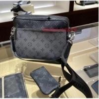ราคา (LV M69443) LOUIS VUITTON POCHETTE TRIO Set 3 in 1: กระเป๋าสะพายข้าง/กระเป๋าสะพายข้างแบบถือ/กระเป๋าถือ ของแท้ สภาพใหม่ (41852612206)