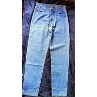 ราคา กางเกงยีนส์วินเทจ ARMANI JEANS มือสอง (24028557730)